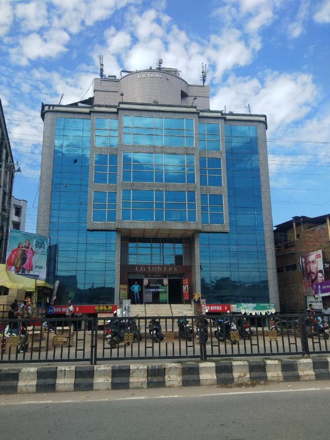 Hotel Lg Towers Guwahati Exterior foto