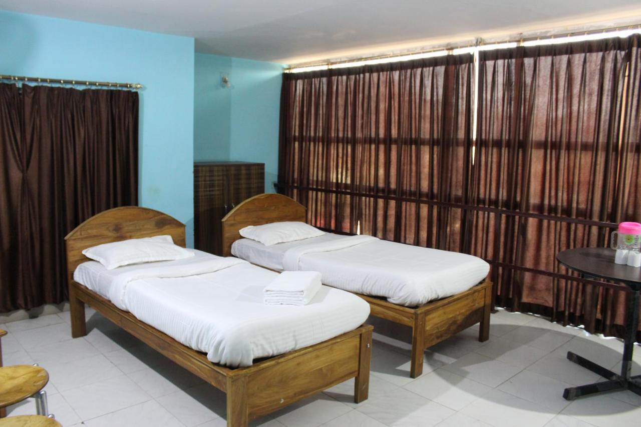 Hotel Lg Towers Guwahati Exterior foto